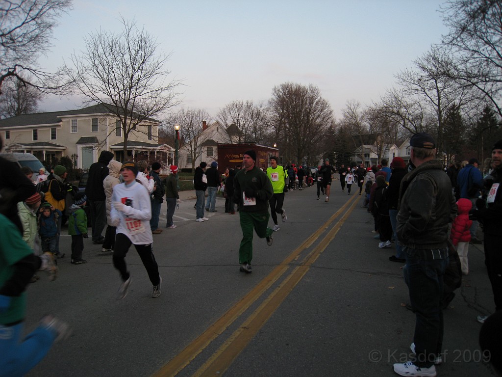 Holiday Hustle 5K 2009 540.jpg - The 2009 running of the Holiday Hustle 5K put on by Running Fit in Dexter Michigan on a sunny but 28 degree on December 5, 2009.